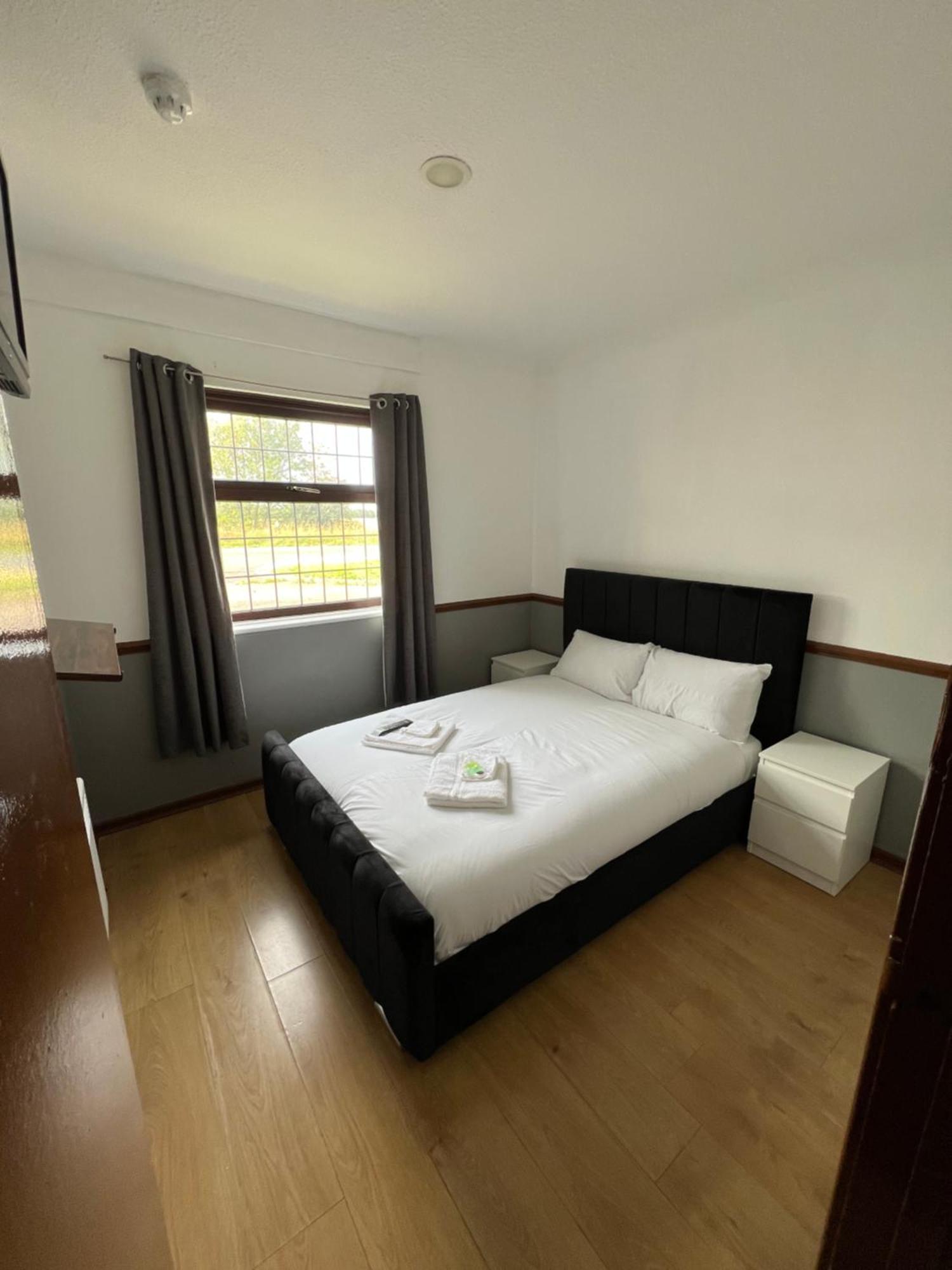 Oyo Stay Inn Express, Cambridge Papworth Everard المظهر الخارجي الصورة
