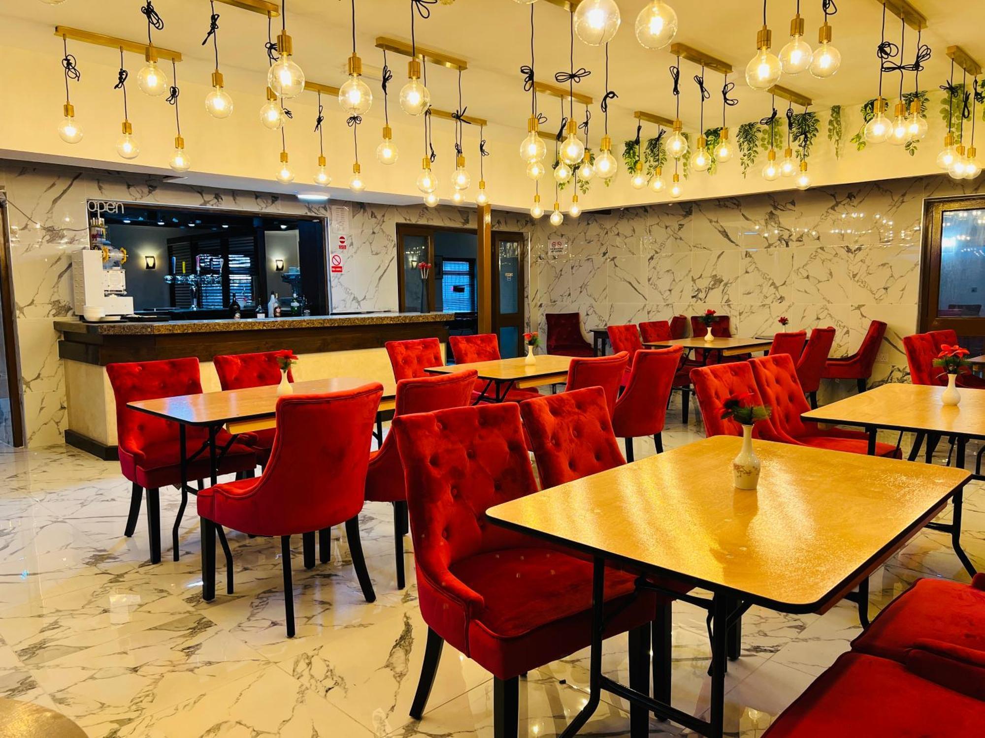 Oyo Stay Inn Express, Cambridge Papworth Everard المظهر الخارجي الصورة