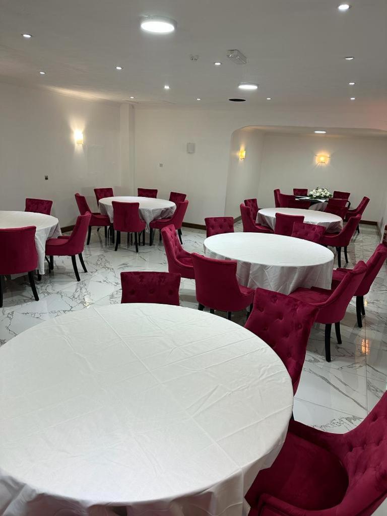 Oyo Stay Inn Express, Cambridge Papworth Everard المظهر الخارجي الصورة