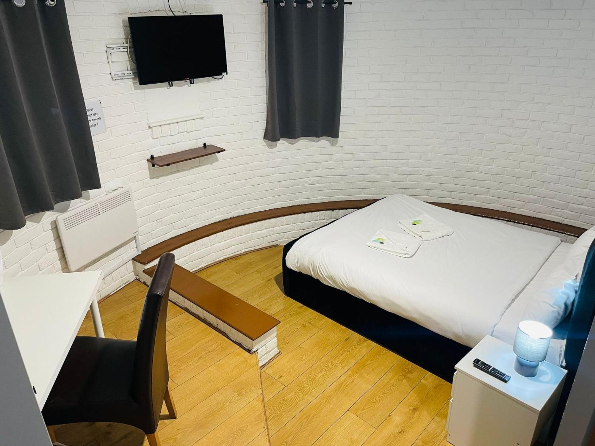 Oyo Stay Inn Express, Cambridge Papworth Everard المظهر الخارجي الصورة